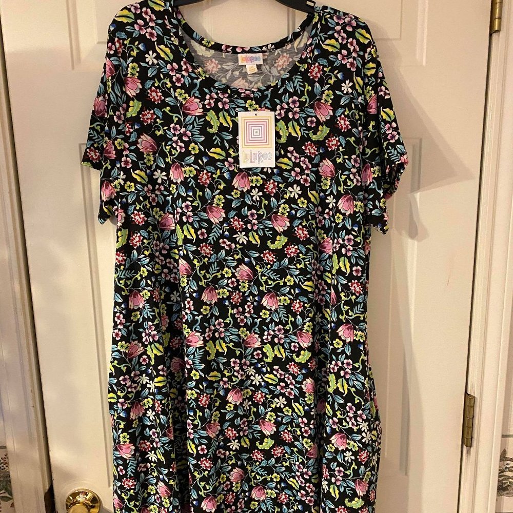 NWT 3XL LuLaRoe Black Jessie Dress with Flowers